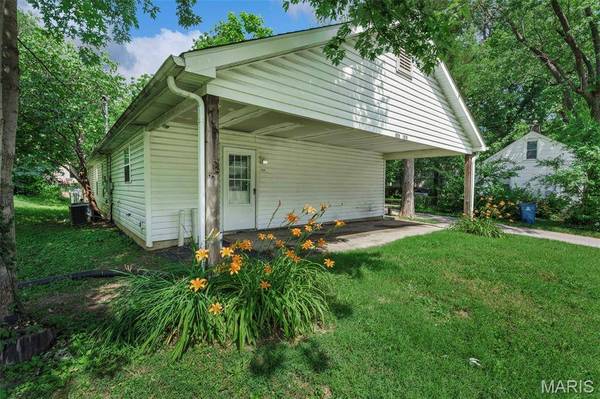 1620 gallaher, St Charles, MO 63301