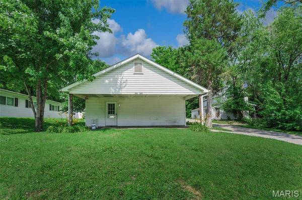 1620 gallaher, St Charles, MO 63301