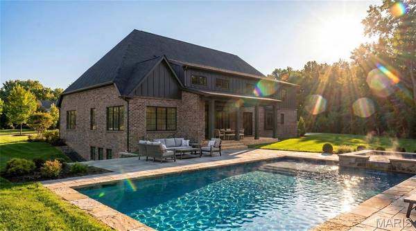1 TBB Scottsdale @ Manor Hill, Town And Country, MO 63131