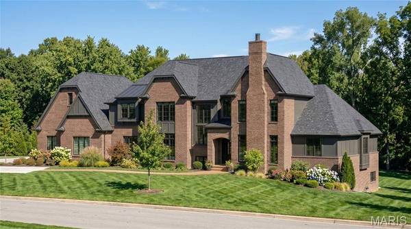 1 TBB Hawthorne I @ Manor Hill, Town And Country, MO 63131
