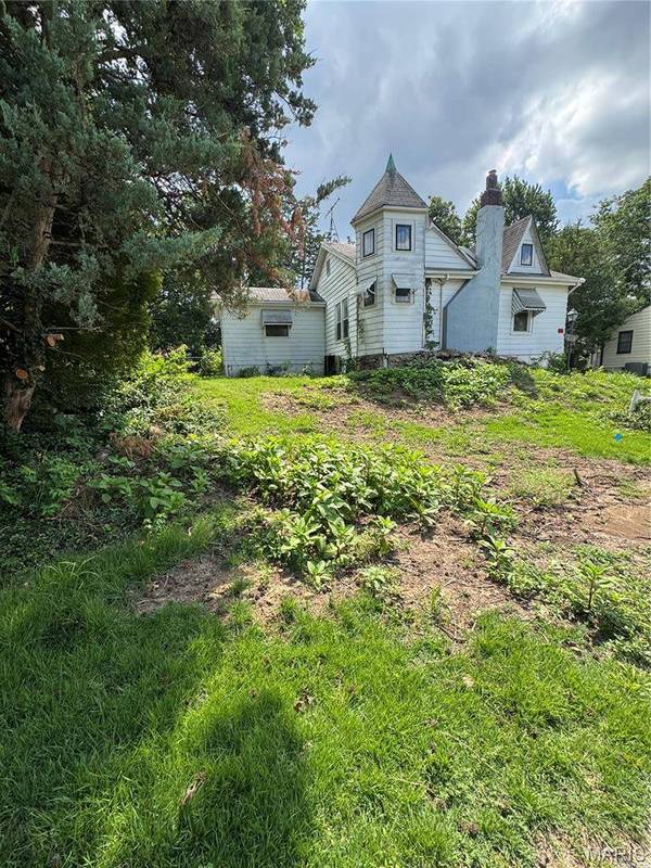 448 Magnolia AVE, Kirkwood, MO 63122