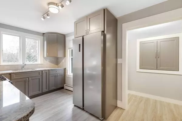 99 Laurel St, Melrose, MA 02176