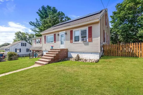 48 Long Pond Dr, Dracut, MA 01826