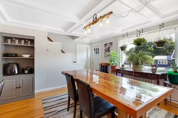 48 Long Pond Dr, Dracut, MA 01826