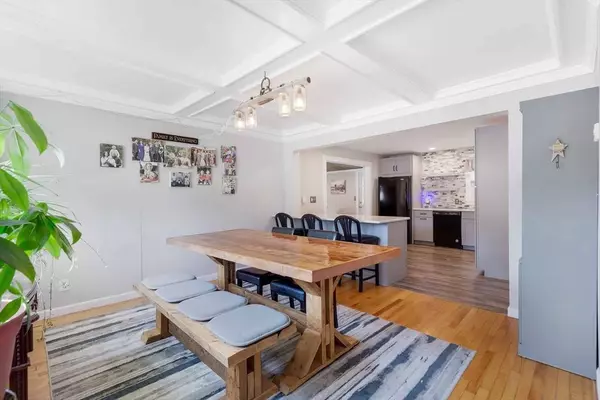 48 Long Pond Dr, Dracut, MA 01826