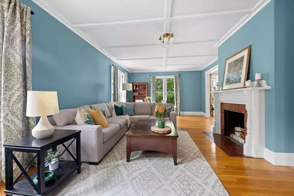 46 Youle St, Melrose, MA 02176