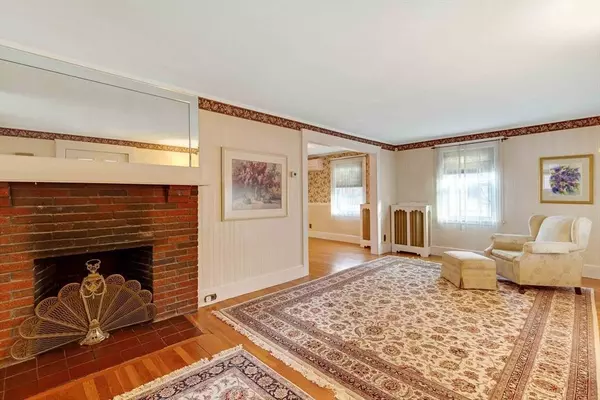 148 Beech Ave, Melrose, MA 02176