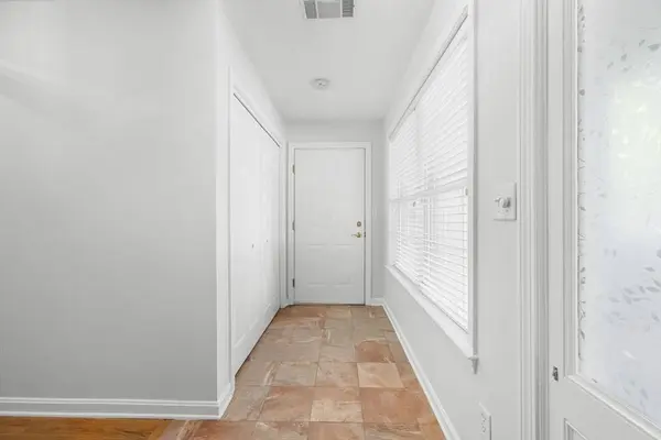 2 Veterans Way #2, Merrimac, MA 01860