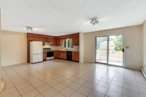 11 Main St, Wilmington, MA 01887