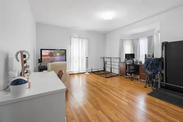 250 Tremont St, Melrose, MA 02176