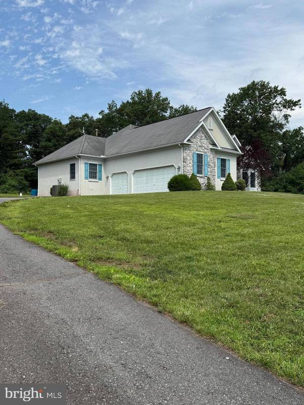 2219 MORGANTOWN RD, Reading, PA 19607