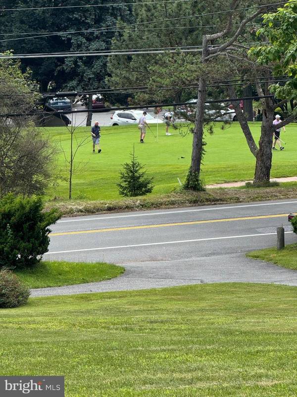 2219 MORGANTOWN RD, Reading, PA 19607