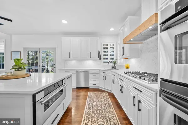 5620 SHOAL CREEK DR, Haymarket, VA 20169