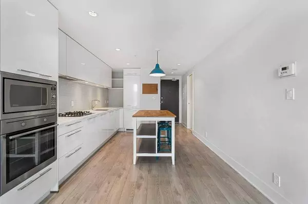 901 10 AVE SW #407, Calgary, AB T2R 0B5