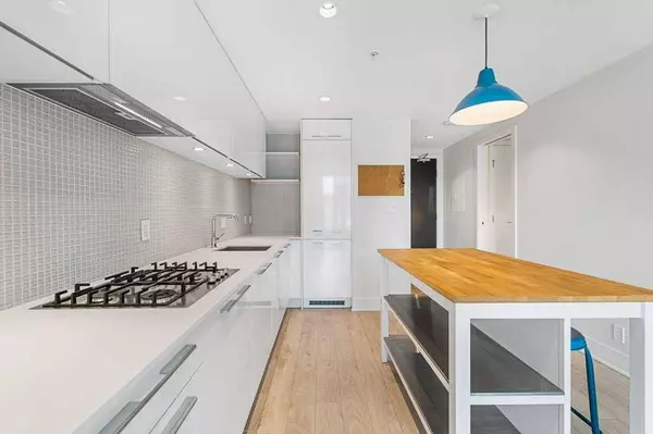 901 10 AVE SW #407, Calgary, AB T2R 0B5