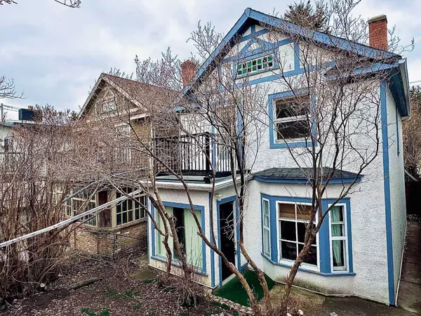 1811 27 AVE SW, Calgary, AB T2T 1H2