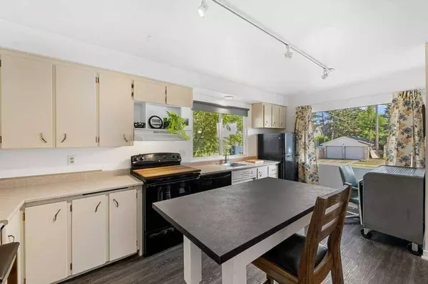 710 Salisbury AVE SE, Calgary, AB T2G4J8