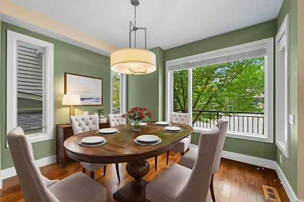 2512 16B ST SW, Calgary, AB T2T 4L9