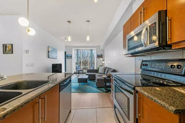 2307 14 ST SW #306, Calgary, AB T2T 3T5