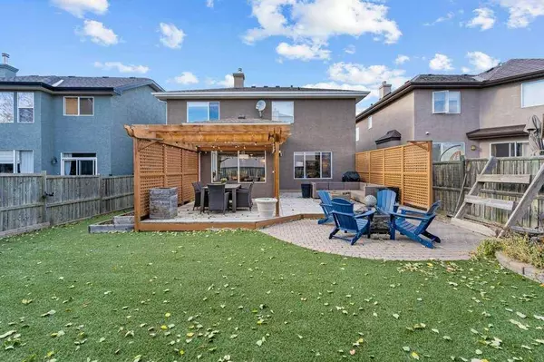 178 Cranwell Close SE, Calgary, AB T3M 1A9