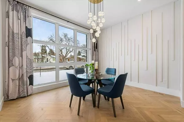 1919 21 AVE NW, Calgary, AB T2M 1M7