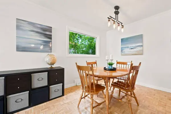 404 Arlington DR SE, Calgary, AB T2H 1S3