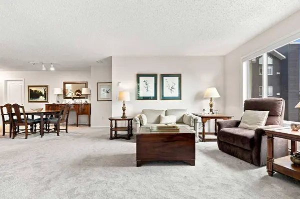 10 Sierra Morena Mews SW #308, Calgary, AB T3H 3K5