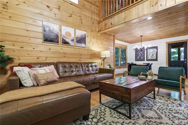 2150 Newport DR, Ellijay, GA 30540