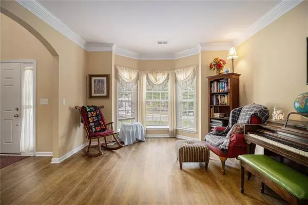 5925 Crescent Landing DR, Cumming, GA 30028