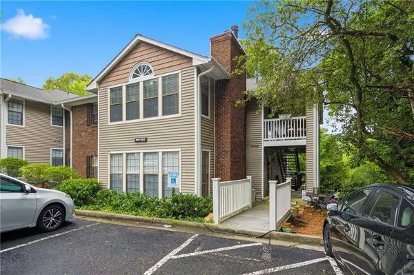 619 Barrington Hills DR, Atlanta, GA 30350