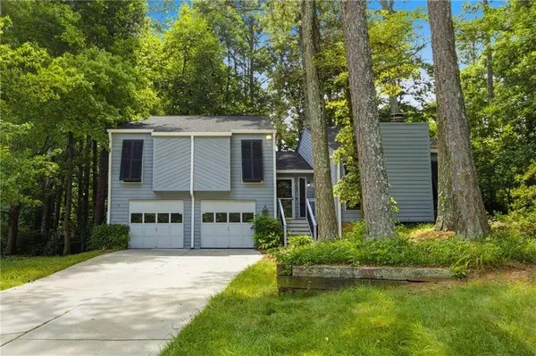 5168 Ashland CT SW, Lilburn, GA 30047
