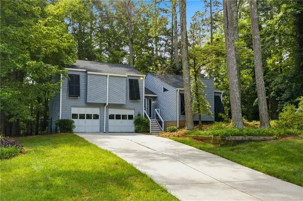 5168 Ashland CT SW, Lilburn, GA 30047