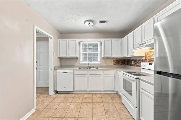 136 Sterling CT, Alpharetta, GA 30004