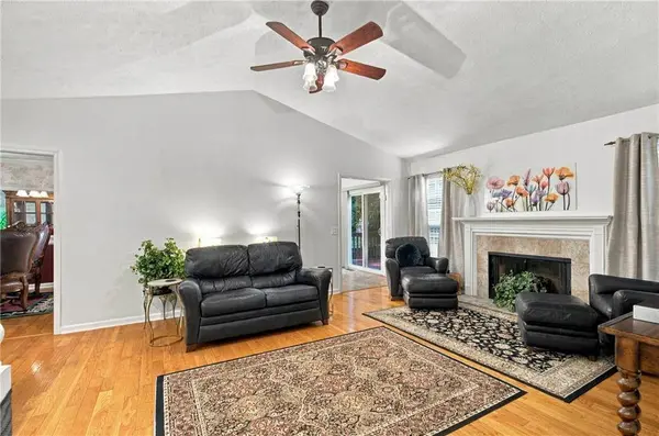 322 Mariner CIR, Woodstock, GA 30189