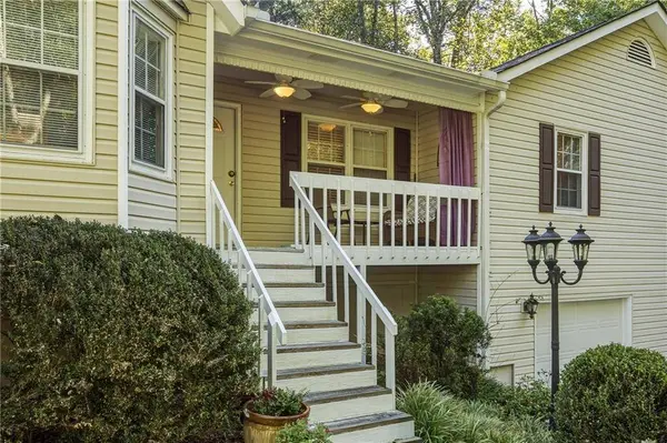 322 Mariner CIR, Woodstock, GA 30189