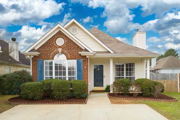 7414 Wyndham Pkwy, Helena, AL 35080-3363