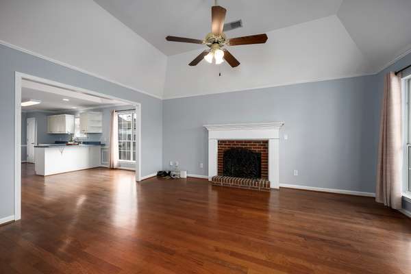 7414 Wyndham Pkwy, Helena, AL 35080-3363