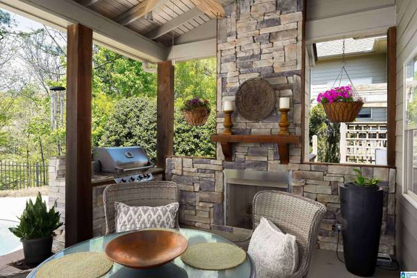 139 PARK LAKE TRACE, Helena, AL 35080