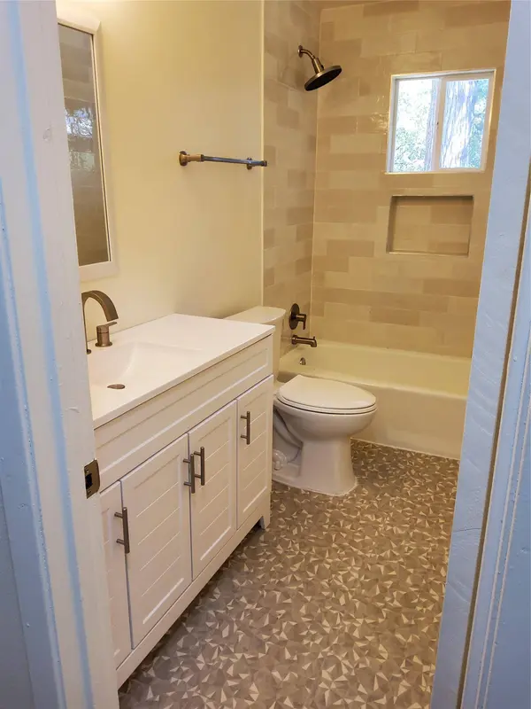 2615 Sherwood LN, Austin, TX 78704