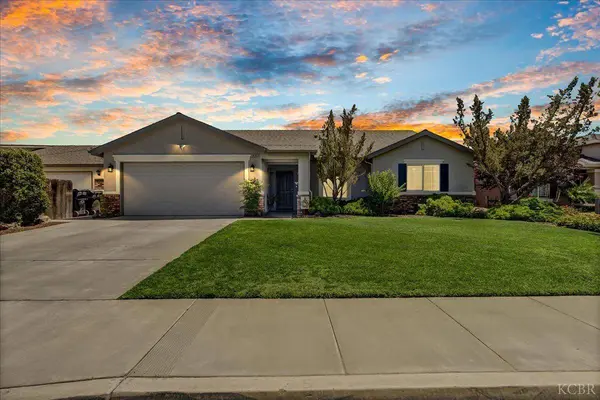 1895 N Rivermist Court, Hanford, CA 93230