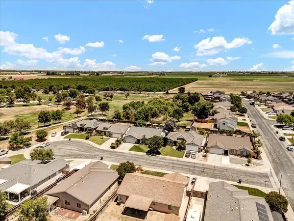 1895 N Rivermist Court, Hanford, CA 93230