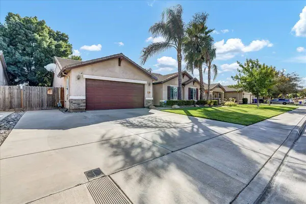 1995 W Tudor Lane, Hanford, CA 93230