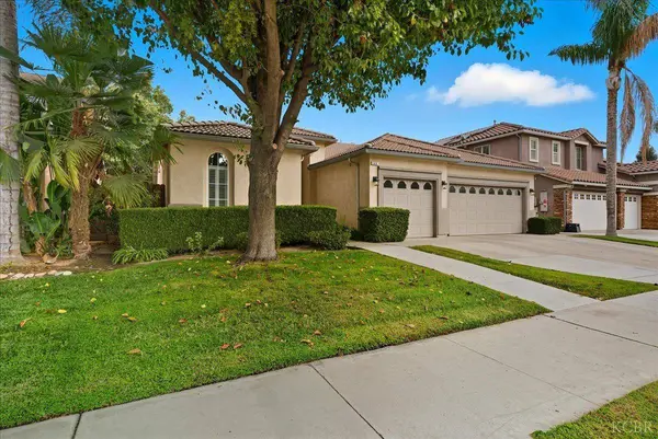 144 E Reese Avenue E, Visalia, CA 93277