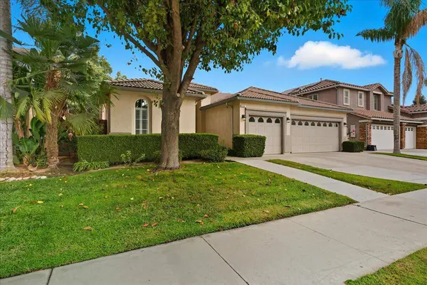 144 E Reese Avenue, Visalia, CA 93277