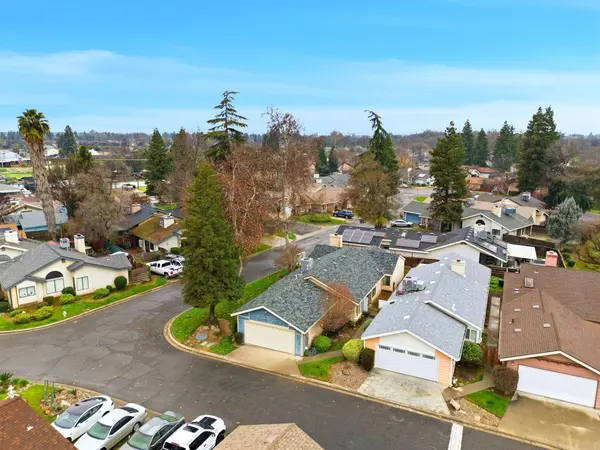 1804 E Vine Avenue, Visalia, CA 93292