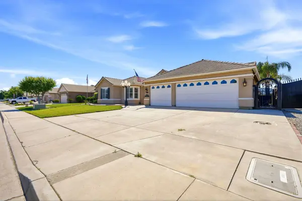 1945 W Picadilly Lane, Hanford, CA 93230