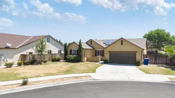 894 Himalaya Drive, Lemoore, CA 93245