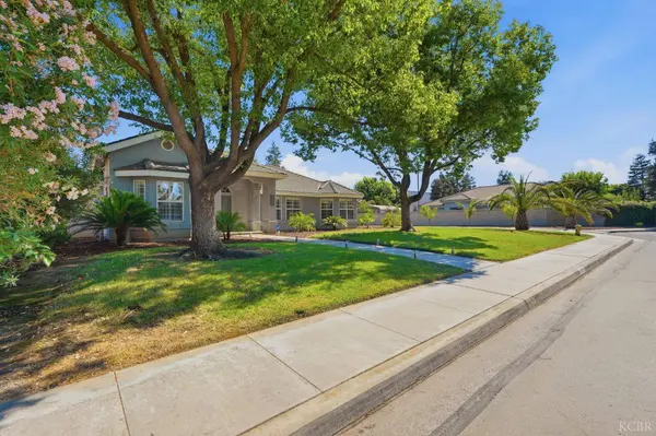 3421 W Orchard AVE, Visalia, CA 93277