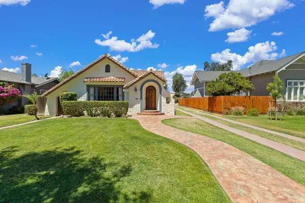1420 N Irwin ST, Hanford, CA 93230