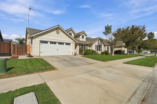 1876 W Hayward Street, Hanford, CA 93230
